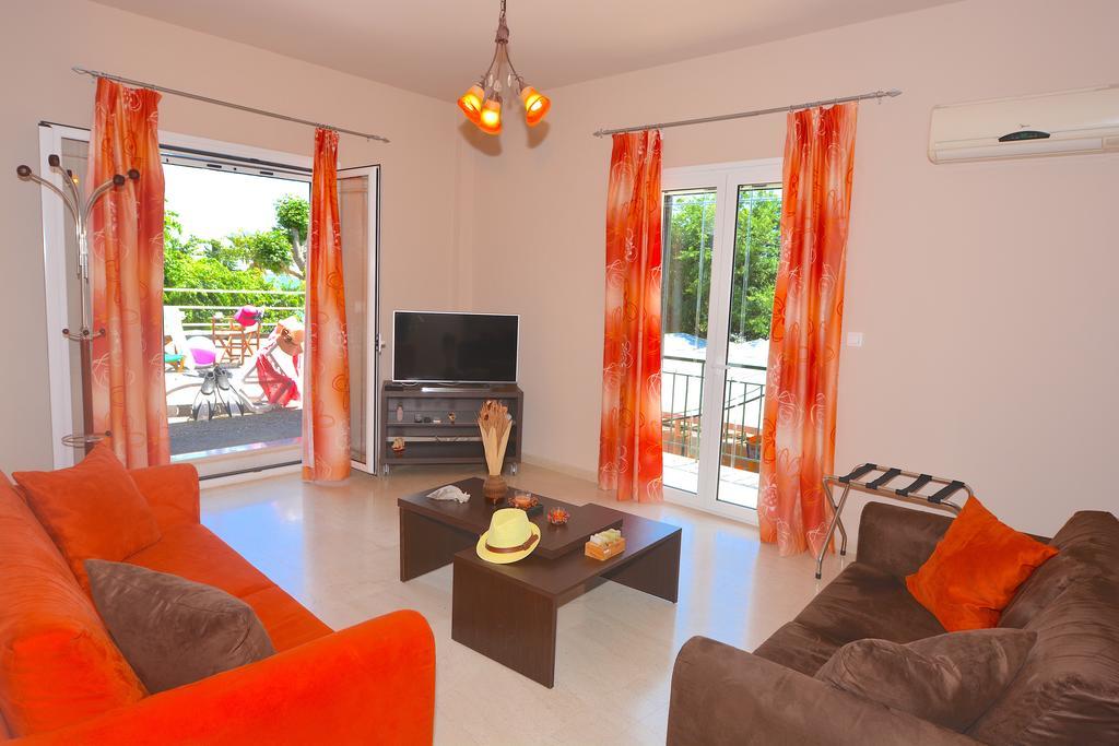 Alexandra Apartment Ipsos Esterno foto